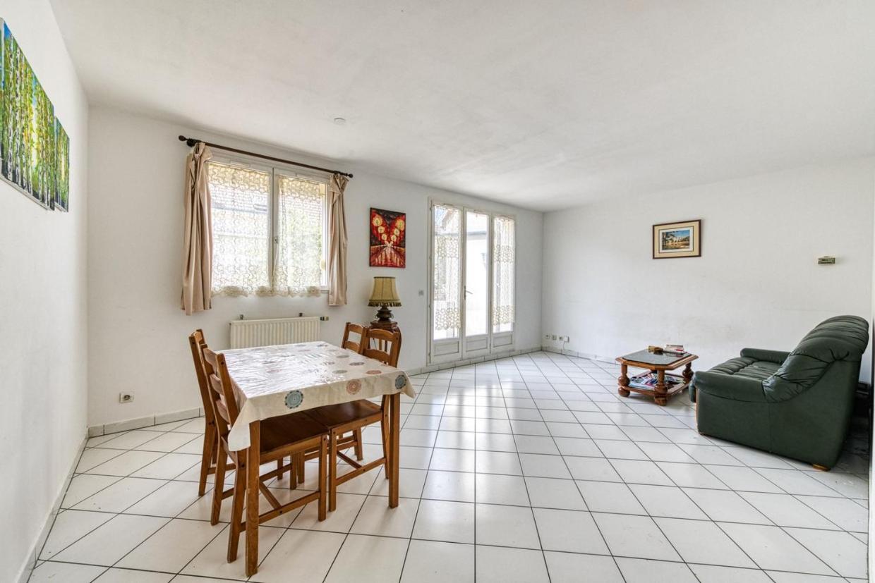 Location Chambre Double Dans Appartement - Cergy Exteriér fotografie